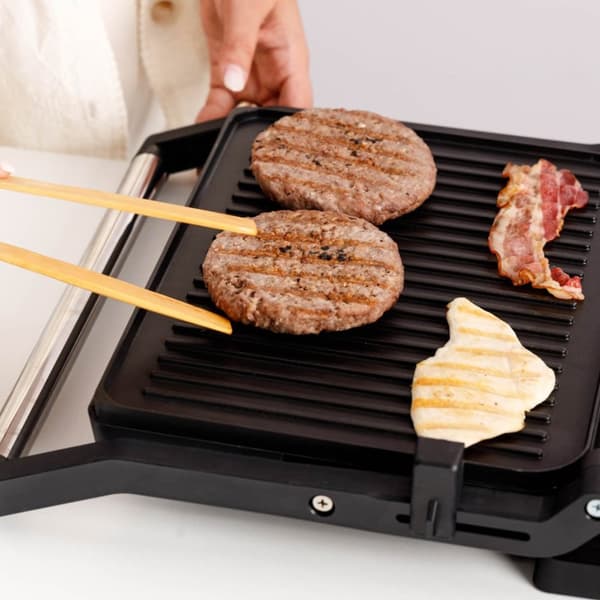 Taurus Bistro Essential 2600W liha- ja hampurilaisgrilli