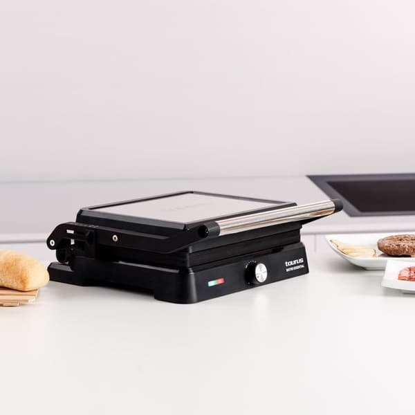 Taurus Bistro Essential 2600W liha- ja hampurilaisgrilli