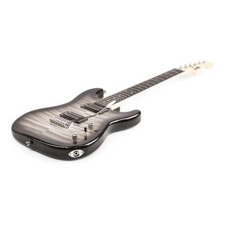 Max GigKit Superstrat Elgitarr med 40W Peak Effekt förstärkare och tillbehör - Svart