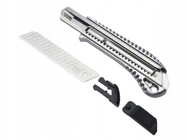TAPETSKNIV METAL SNAP-OFF BLAD