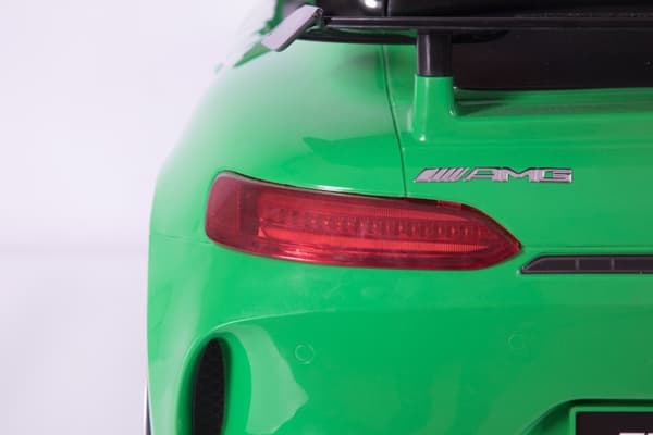 Mercedes GTR AMG Grön till Barn 12V m/2.4G fjärrkontroll och Gummihjul