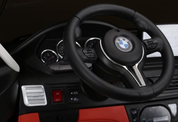 BMW X6 M 12v XXL Vit med Gummihjul + 2.4G + 10AH