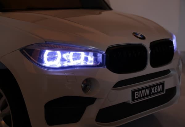 BMW X6 M 12v XXL Vit med Gummihjul + 2.4G + 10AH