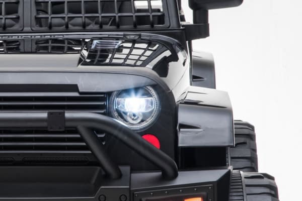 EL Black SUV till barn 12V m. 2.4G + Gummidäck + Lädersäte