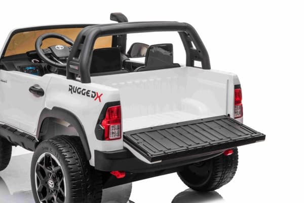Toyota Hilux 24v elbil m/2x24V 240W motor + lädersäte + gummihjul, vit