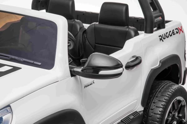Toyota Hilux 24v elbil m/2x24V 240W motor + lädersäte + gummihjul, vit