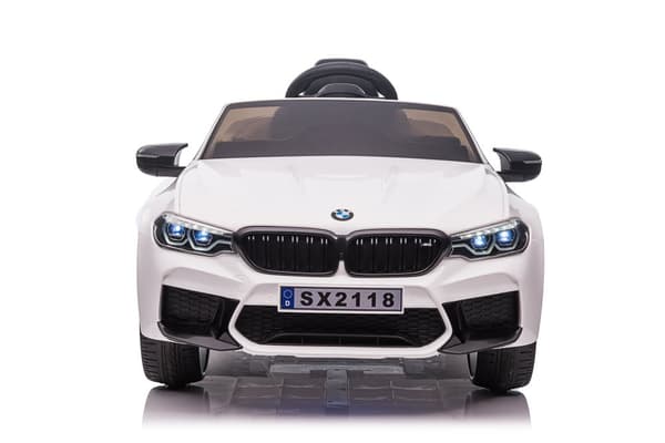 Vehicle On Battery  BMW M5 DRIFT White