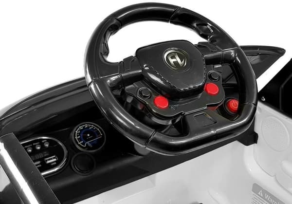 HL1638 Electric Ride-On Car White