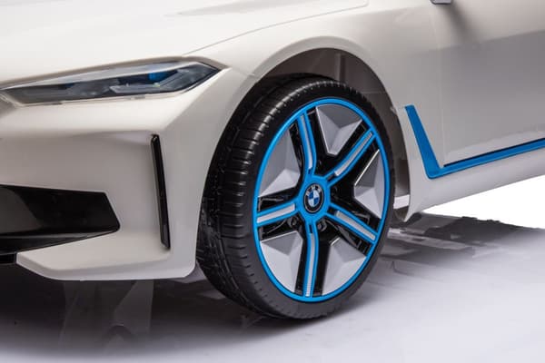 Battery Car BMW I4 4x4 White