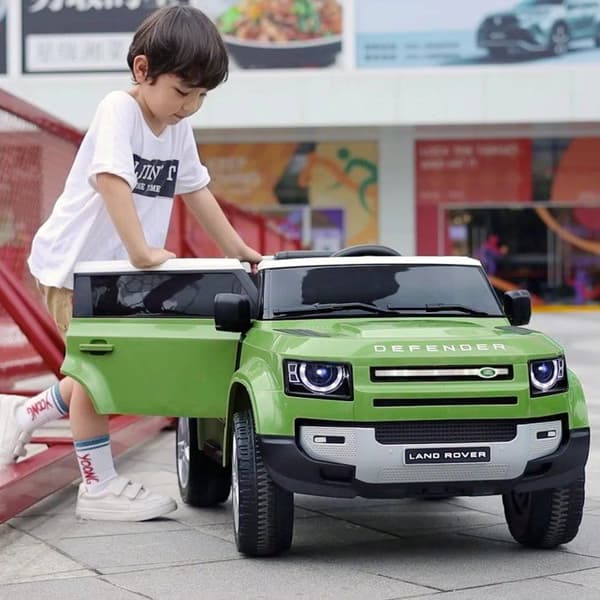 Barnbil Land Rover Defender - 12V - 1 till 6 år - Vit