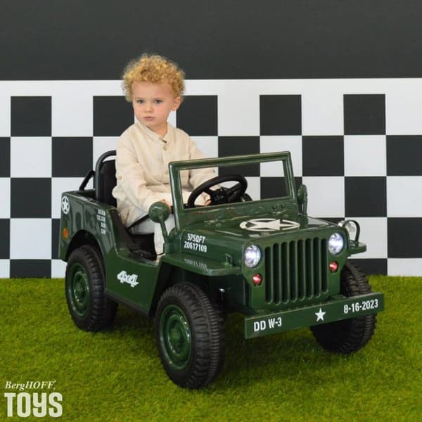 Batteribil av armén Willys - 12V Batteri - 1 till 6 år - Grön