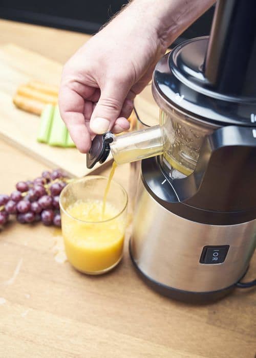 Gastroback - 40145 - Advanced Vital Slow Juicer 150 kniv i rostfritt stål, svart/silver