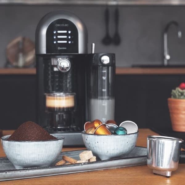 Cecotec Kaffemaskin semi-automatisk Cumbia Power Instant-ccino 20 Chic Serie Nera