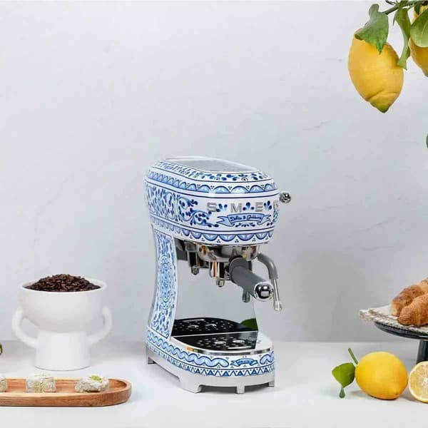 Hurtig manuel kaffemaskine Smeg ECF02DGBEU 1350 W