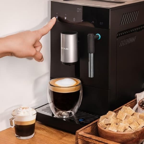 Cecotec Superautomatiska kaffemaskin Cremmaet Compact Steam