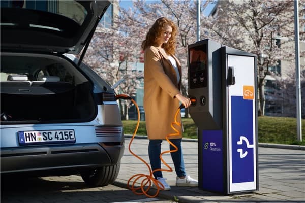 HELIX® latauskaapeli Tyyppi 2, enintään 22 kW, m, Oranssi