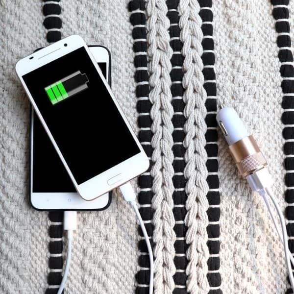 USB Cigarette Lighter Laddare - Motorola - Moto E7i Power - Dubbel Port - Ultra Snabb - Gul