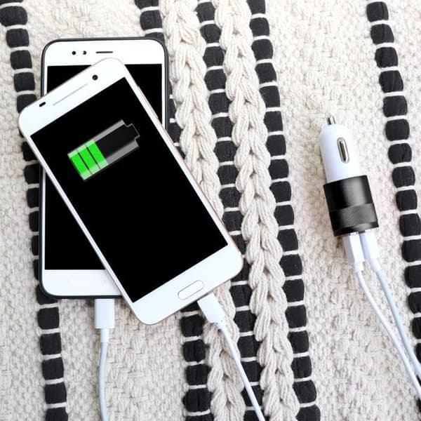 Orange Neva Smart USB Cigarettändare Laddare Svart Bil Dubbla Portar Ultrasnabb USB X2 Billaddare 12-24V
