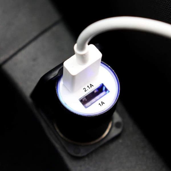 Guld USB Cigarettändare Laddare Dubbla Portar Ultrasnabb USB X2 Billaddare 12/24V för Infinix Hot 50 5G