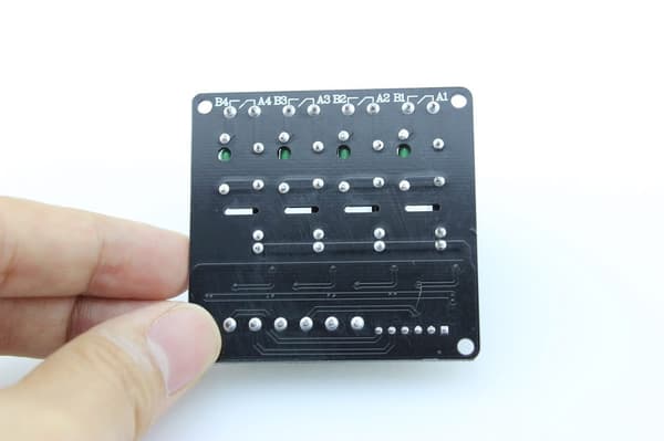 Modul med 4 SSR-solid state-reläer