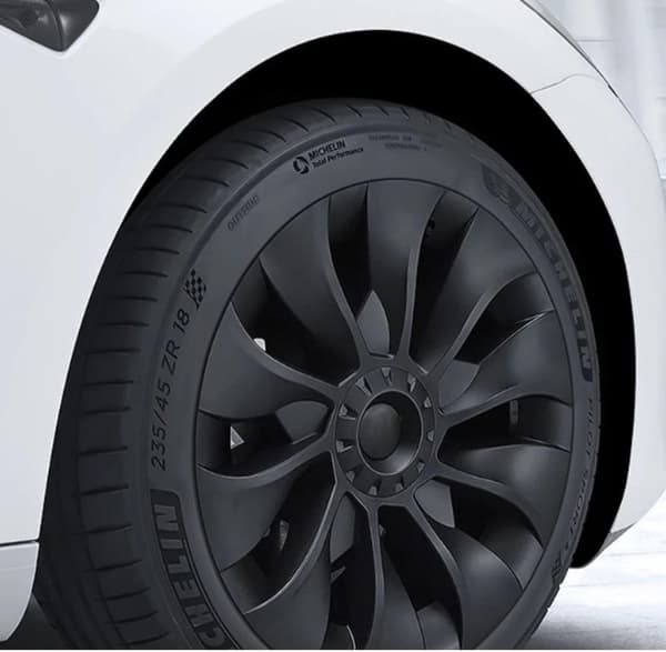 4-pakkauksen navetinsuojuksia Turbine, yhteensopivia Tesla Model 3 18tum