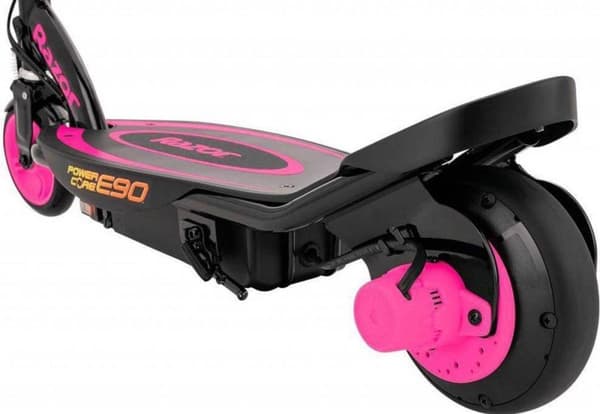 Razor Power Core E90 16 km/h Musta, Pinkki