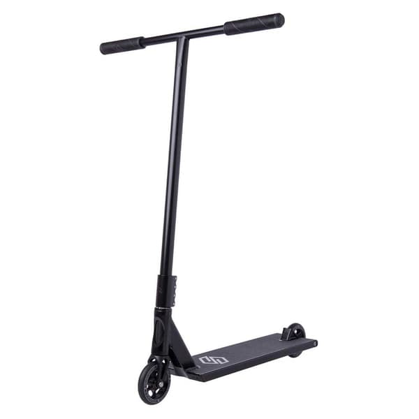 Striker Skootteri Gravis Hopeinen L