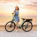 Miniatyrbild 3 av 5: Cecotec City e-bike with 80Km of autonomy, 28", front suspension, Shimano 6-speed derailleur and double disc brakes.