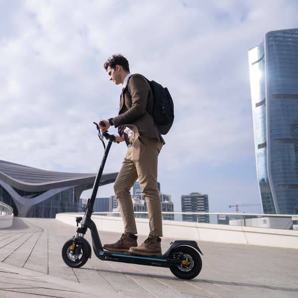 JOYOR C10 voksen el-scooter, 500W motor, 10,4AH batteri, 10 tommer luftdæk, Max.hastighed: 40km/t.