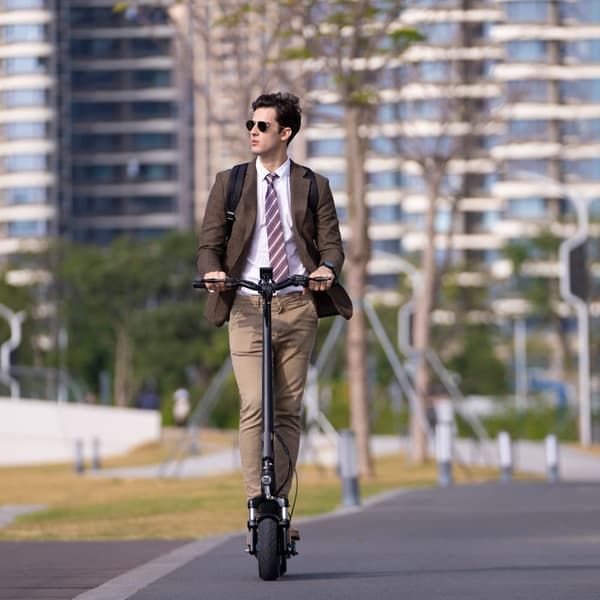 JOYOR C10 voksen el-scooter, 500W motor, 10,4AH batteri, 10 tommer luftdæk, Max.hastighed: 40km/t.
