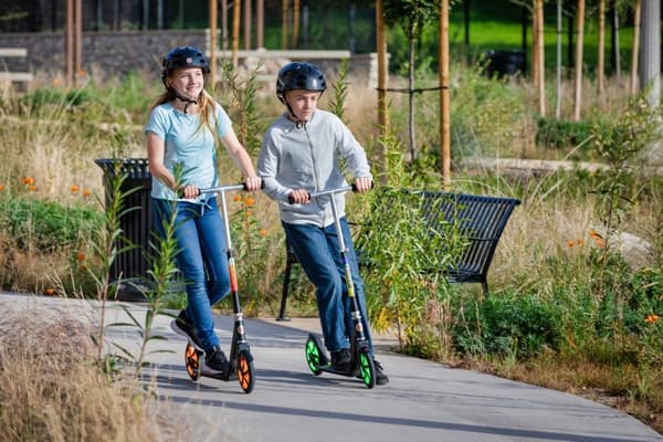 Razor A5 Lux Light-Up Kids Classic sparkcykel Grön, Flerfärgad