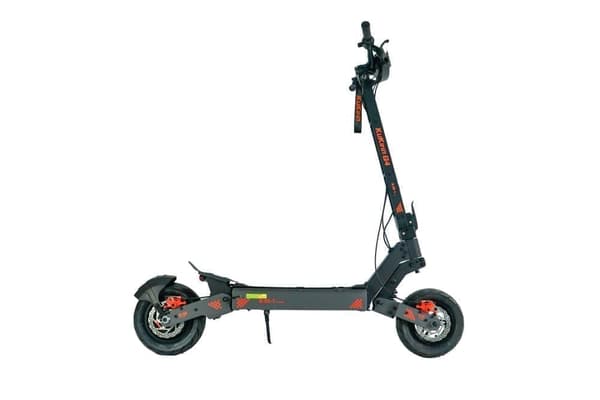 KuKirin G4 11 tuuman laajennettu sähköskootteri maastorenkaille, 2000W yhden vedon tehokas moottori, 60V20Ah akku, maksiminopeus 70km / h