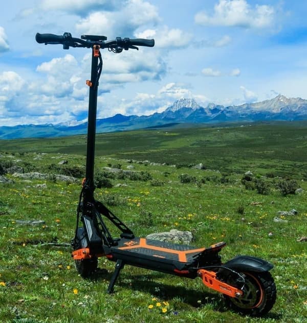 KuKirin G2 Max sähköskootteri - 1000W moottori, 20.8Ah akku, huippunopeus 55km / h, kantama 70km, taitettavat pylväät, irrotettava istuin