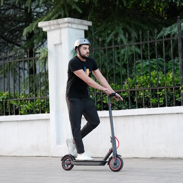 HS 04Pro foldbar elektrisk scooter 8,5", 350W motor, 36V10.4AH batteri, maksimal hastighed 25 km / t, rækkevidde 35-40 km