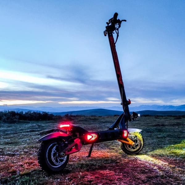 Kukirin G3 Pro 1200W*2/23.4AH elskoter, 65km/h & 80km räckvidd, 10" däck, dubbla motorer, bärbart batteri, snabbladdning