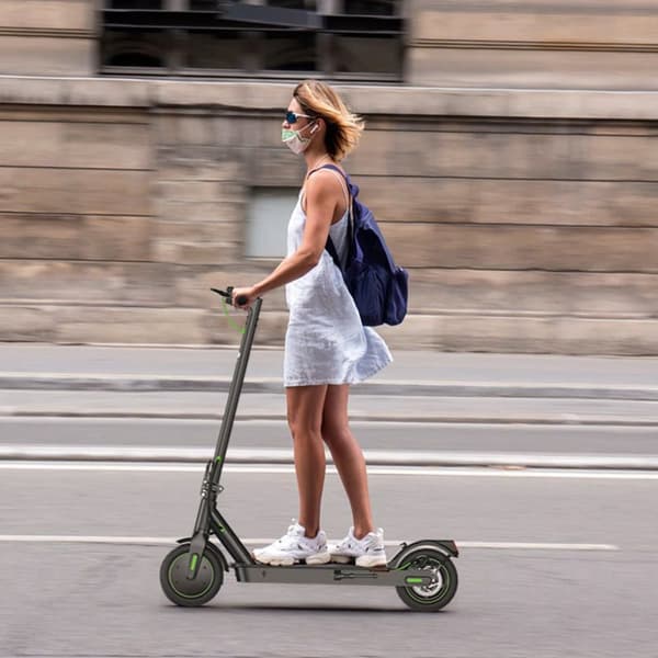 iSinwheel S9 Pro sähköpotkulauta 350 W moottori 36 V 7,5 Ah akku 8,5" renkaat