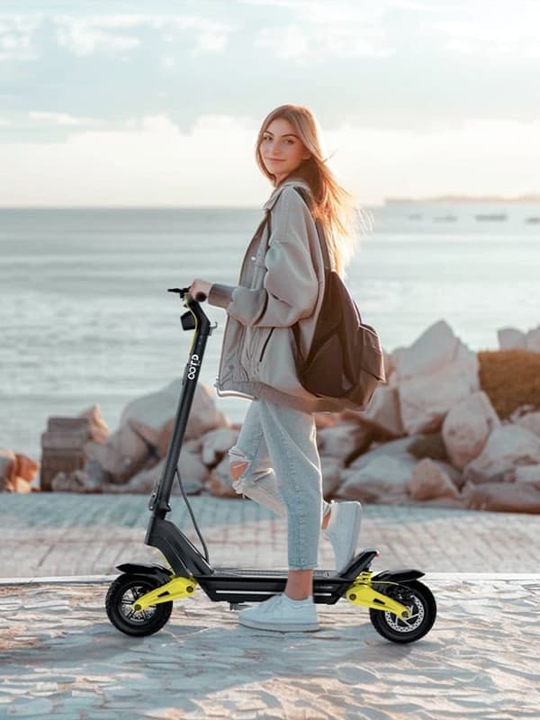 Taittuva sähköpotkulauta OOTD S10, 48 V 1400 W moottori, 20 Ah akku