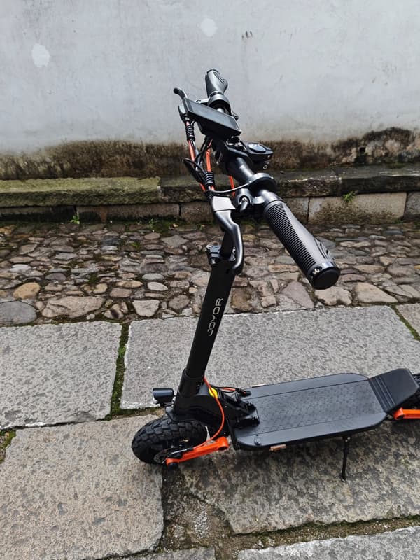 JOYOR S5 PRO ABE 48V 13Ah batteri, 500W motor, 10tums däck, maxhastighet 20 km/h, max räckvidd 55 km