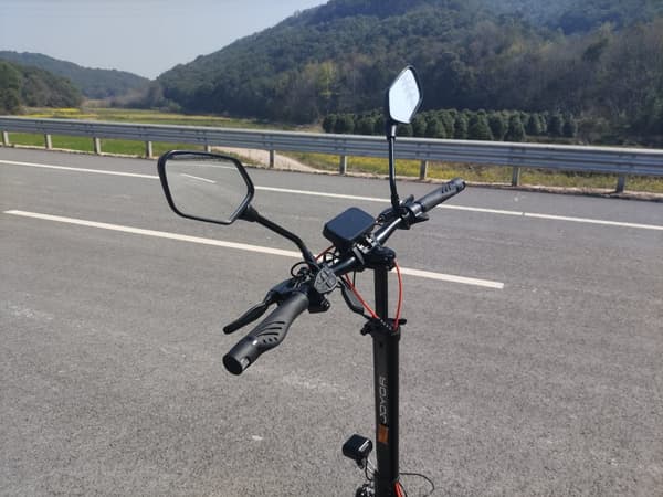 JOYOR S8E 800W motor, 10-tums däck, 48V 26Ah batteri, maxhastighet 25 km/h, räckvidd 80 km