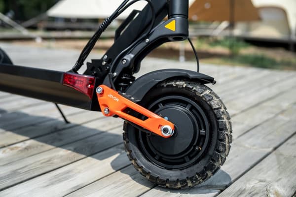 JOYOR T10 2*1000W motor, 60V 18Ah batteri, 10-tums däck, maxhastighet 25 km/h, räckvidd 75 km