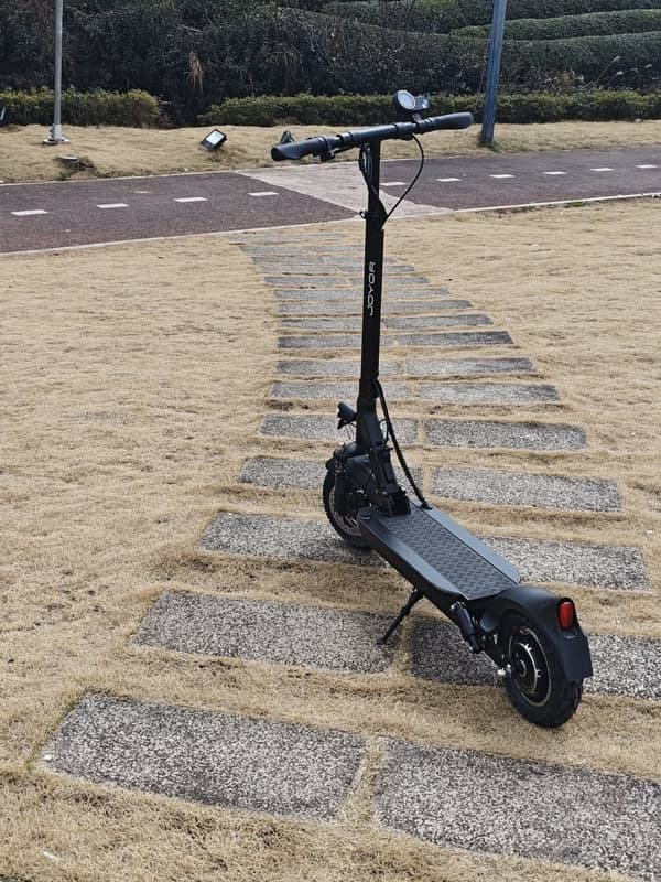 JOYOR Y8-S 48V 26Ah batteri, 500W motor, 10-tums däck, maxhastighet 20 km/h, räckvidd 100 km