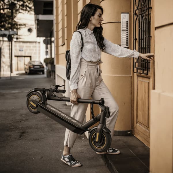 Elscooter ENGWE Y10, feta däck, 36V 350W motor, 25 km/h hastighet