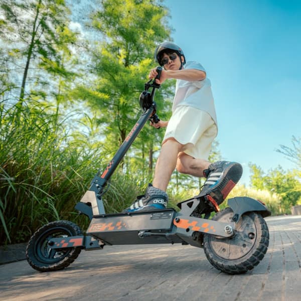 Elscooter Kukirin G2, 25 cm, 48V 800W motor, 15Ah batteri