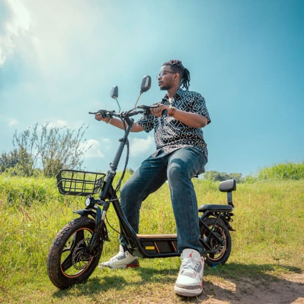 El-scooter med sæde KuKirin C1 Pro, 14" offroad-dæk, motor 48V 500W, 26Ah batteri