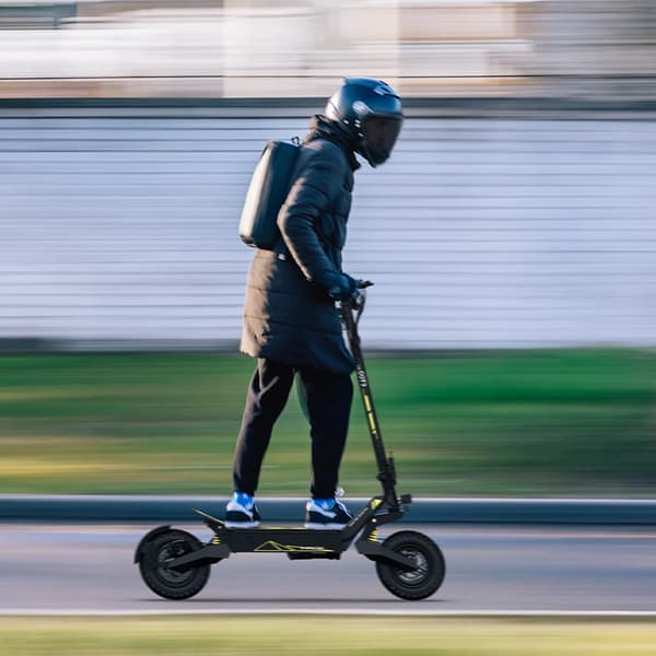 OOTD T10 City -Sähköpotkulauta 500W Huippunopeus 50 km/h, Aikuisille Tarkoitettu Sähköpotkulauta, 11 Tuuman Rengas, Taitettava Sähköpotkulauta
