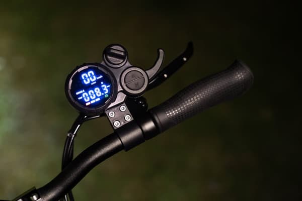 Kukirin M4 Max 800W motor 18.2AH elscooter, hastighet 45 km/h, räckvidd 64 km, 10-tums däck