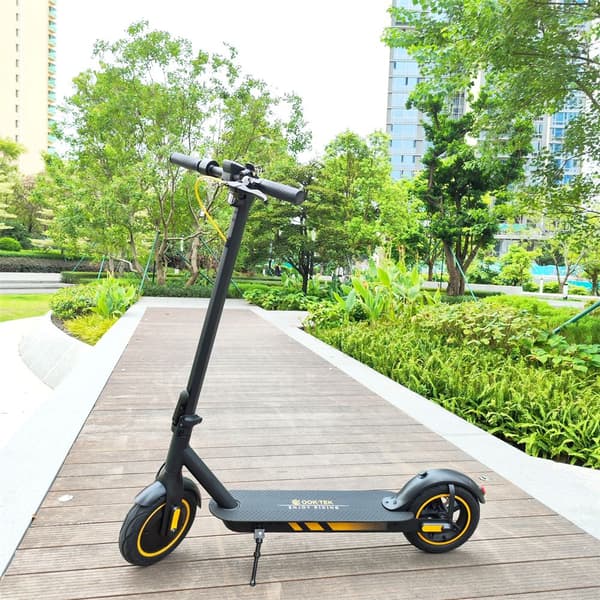 V10PRO 2025 Elscooter Elsparkcykel 40km/h elcykel scooter kickbike
