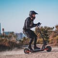 Miniatyrbillede 8 af 8: JOYOR S5-Z el-scooter, 600W motor, 13AH batteri, 10 tommer luftdæk, blinklys.