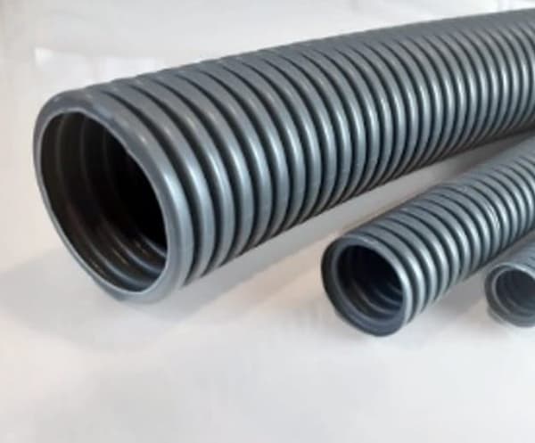 Stiv korrugeret PVC-rør 320N 40/33