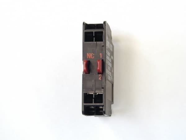 M22-CKC01 1R bundmonteret kontaktelement
